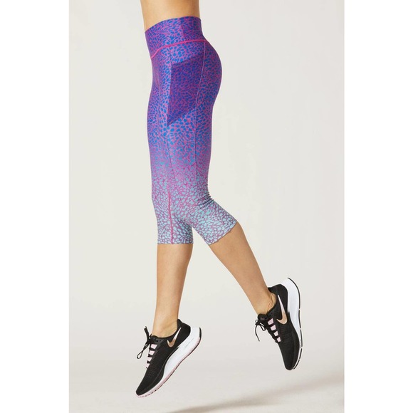 WITH Wear It To Heart Nala Cropped High Waist Legging Celsius Purple Size Medium - Picture 1 of 14